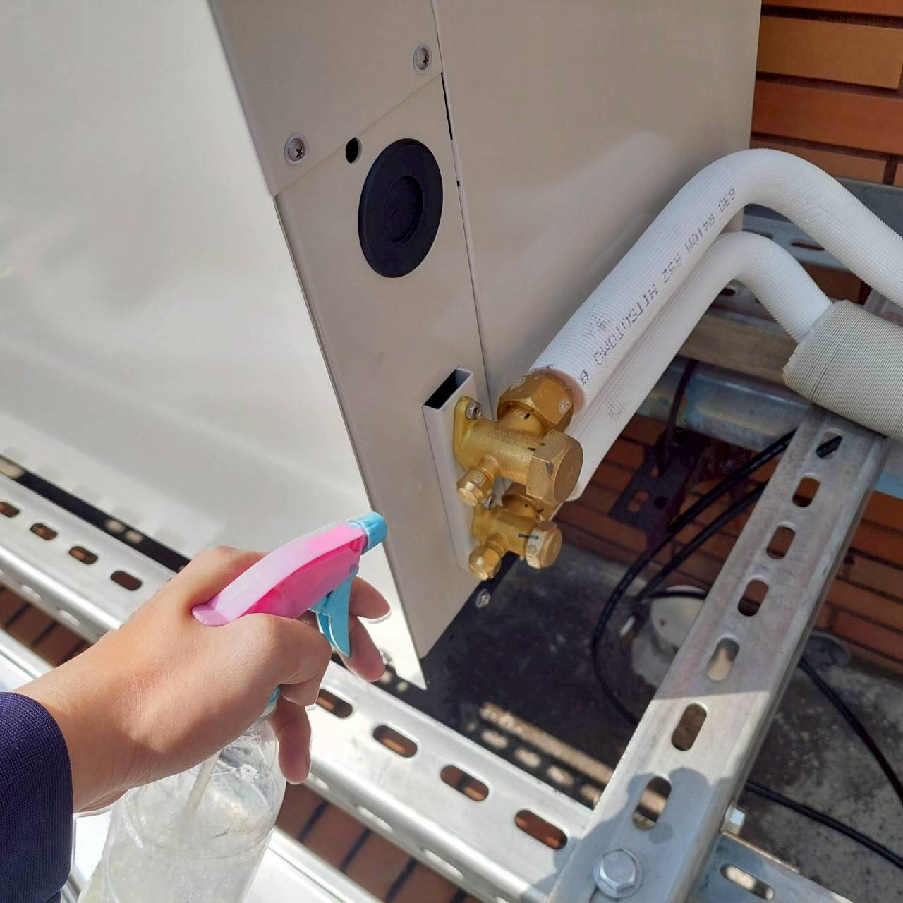 管路接頭檢漏作業